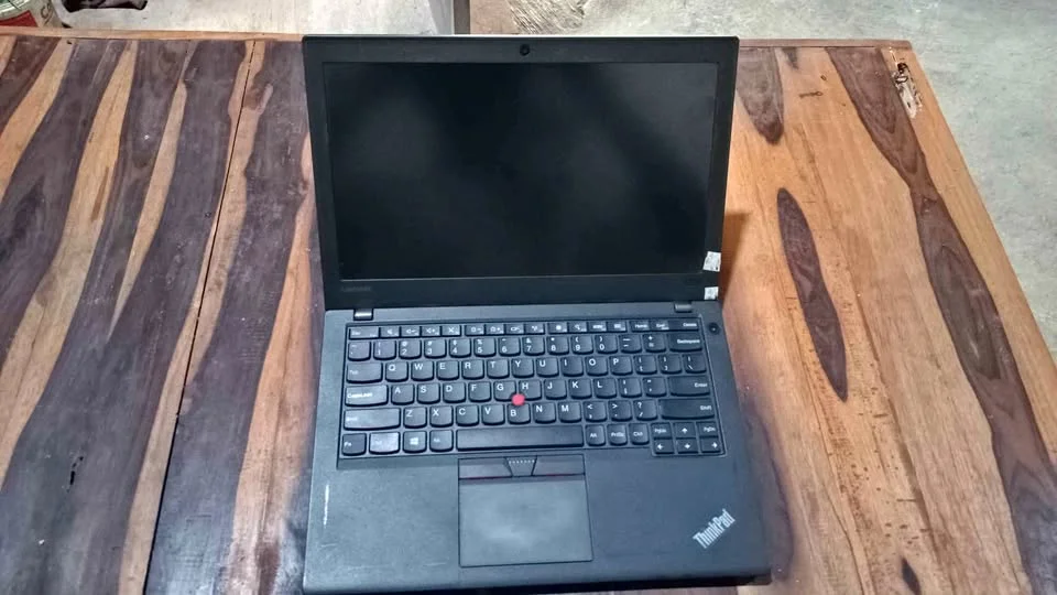 Laptop Thinkpad X270